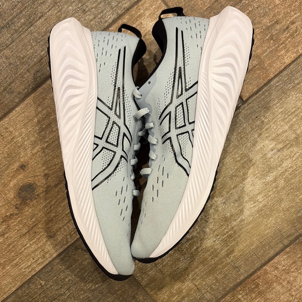 Men's ASICS Ice Blue Running Shoes - Picture 8 of 11